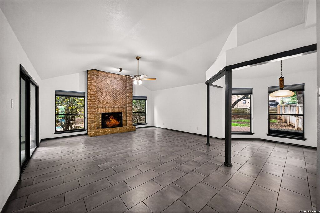 25334 Hazy Hollow, San Antonio, TX 78255