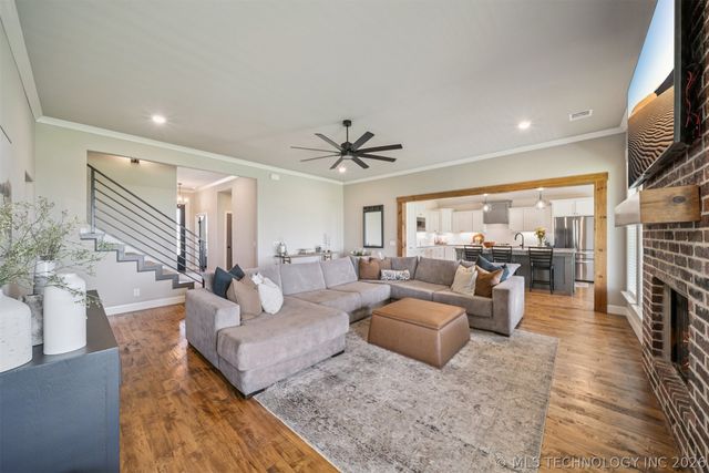 5730 E 141st Place N, Collinsville, OK 74021