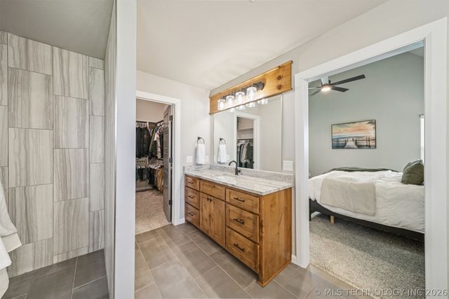 5730 E 141st Place N, Collinsville, OK 74021