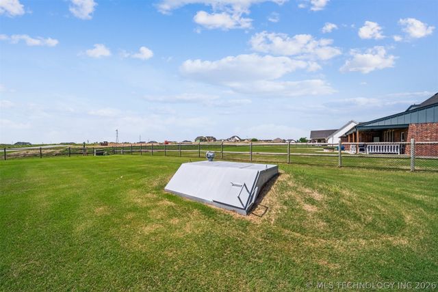5730 E 141st Place N, Collinsville, OK 74021