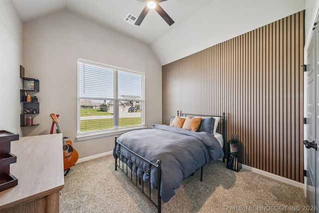 5730 E 141st Place N, Collinsville, OK 74021