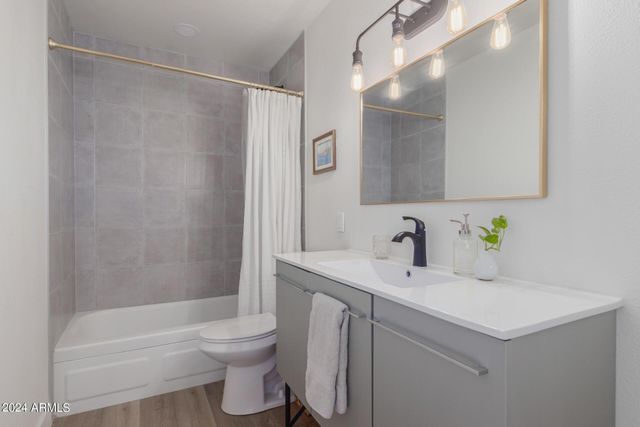 8241 N Central Avenue Unit 13, Phoenix, AZ 85020
