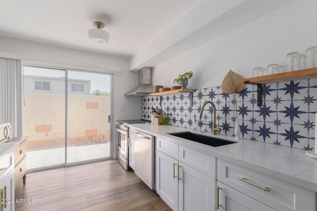 8241 N Central Avenue Unit 13, Phoenix, AZ 85020