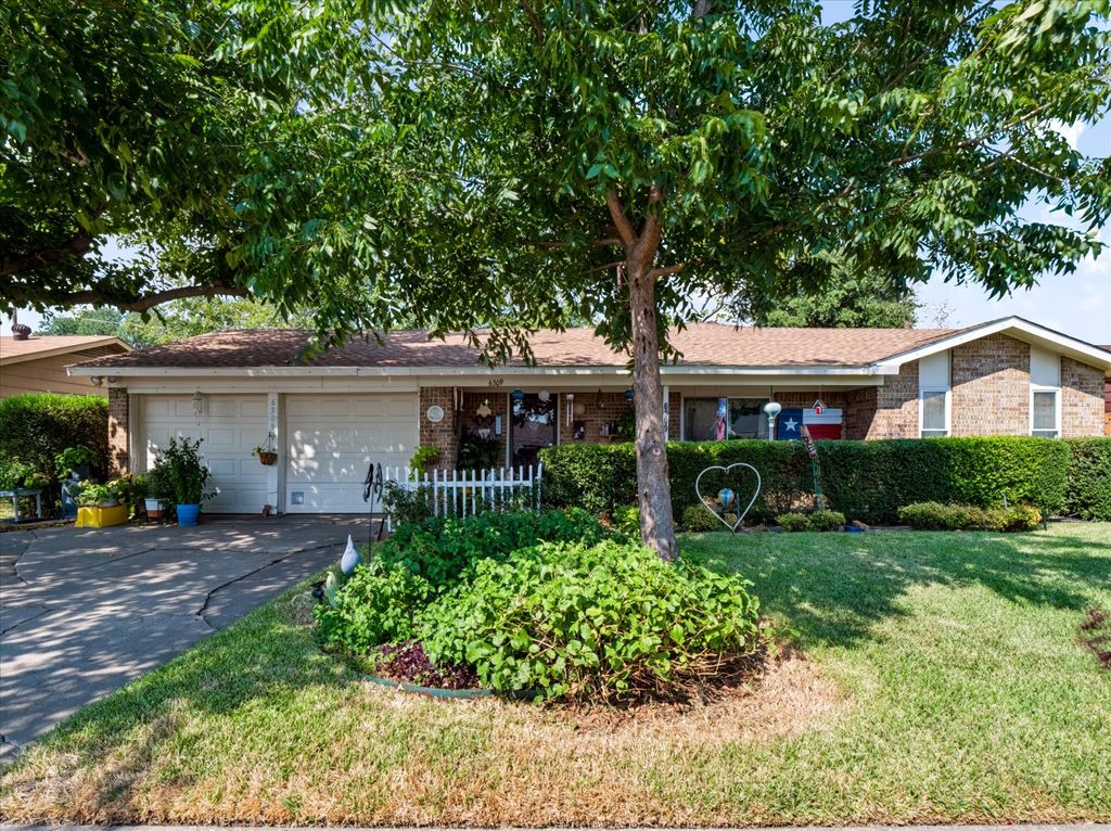 6309 Solona Circle N, Haltom City, TX 76117 — exterior