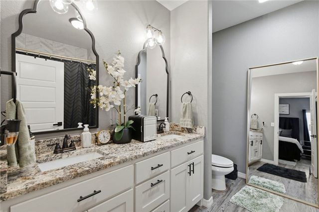 703 W Teri Drive, Siloam Springs, AR 72761