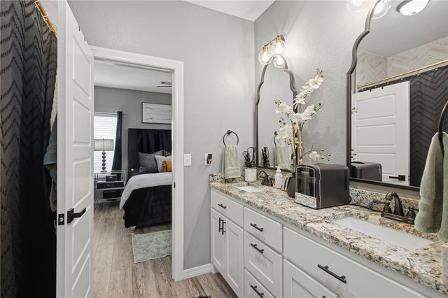 703 W Teri Drive, Siloam Springs, AR 72761