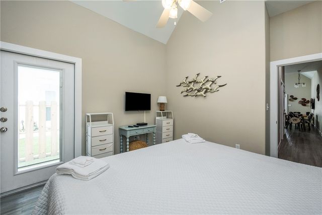 14924 Smugglers Cove Dr, Corpus Christi, TX 78418