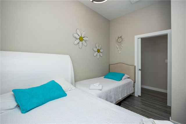 14924 Smugglers Cove Dr, Corpus Christi, TX 78418