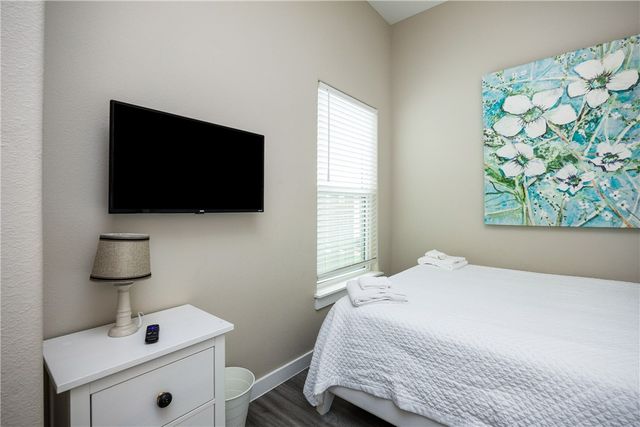 14924 Smugglers Cove Dr, Corpus Christi, TX 78418