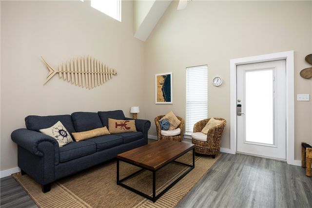 14924 Smugglers Cove Dr, Corpus Christi, TX 78418