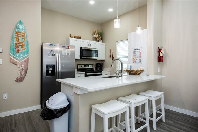 14924 Smugglers Cove Dr, Corpus Christi, TX 78418