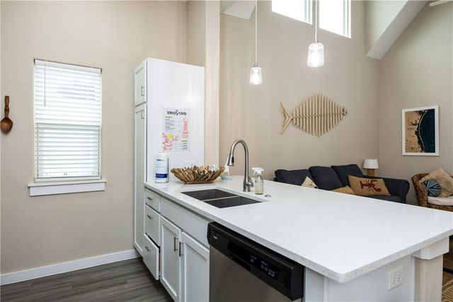 14924 Smugglers Cove Dr, Corpus Christi, TX 78418