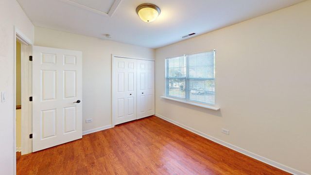 1985 Westview Lane, Round Lake Beach, IL 60073