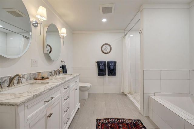 3725 Coachlight Drive, Edmond, OK 73013
