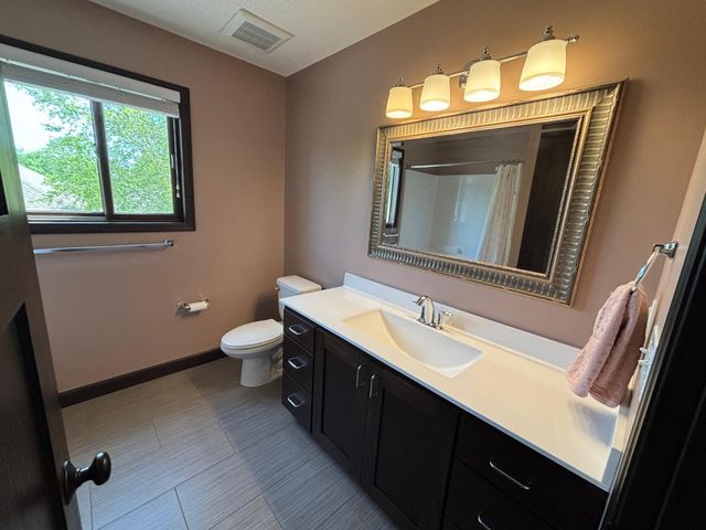 3362 Skinner Street SW, Prior Lake, MN 55372