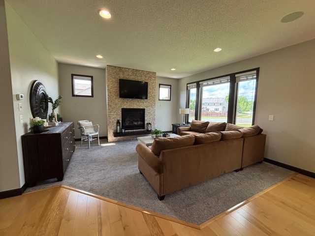 3362 Skinner Street SW, Prior Lake, MN 55372