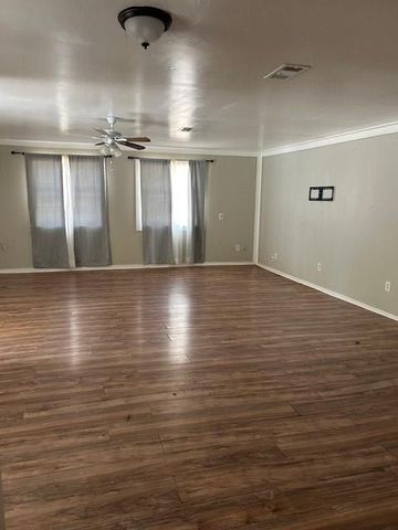 111 Lazy Trail, Conroe, TX 77316