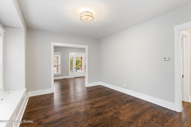 1309 Lydia St, Louisville, KY 40217