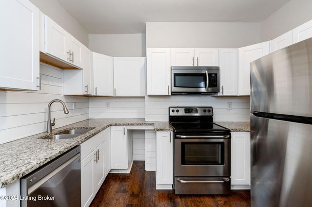 1309 Lydia St, Louisville, KY 40217