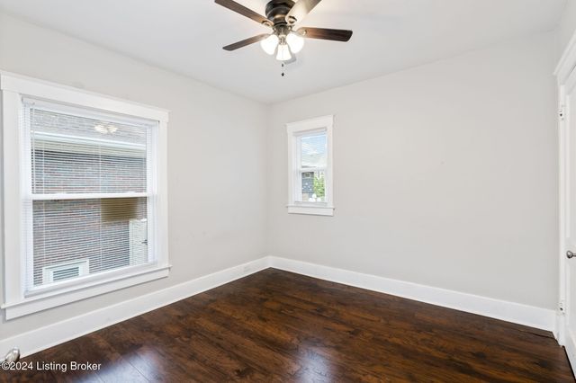 1309 Lydia St, Louisville, KY 40217