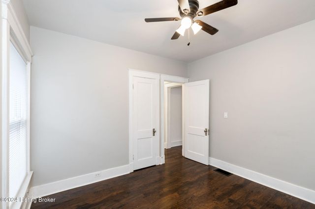 1309 Lydia St, Louisville, KY 40217