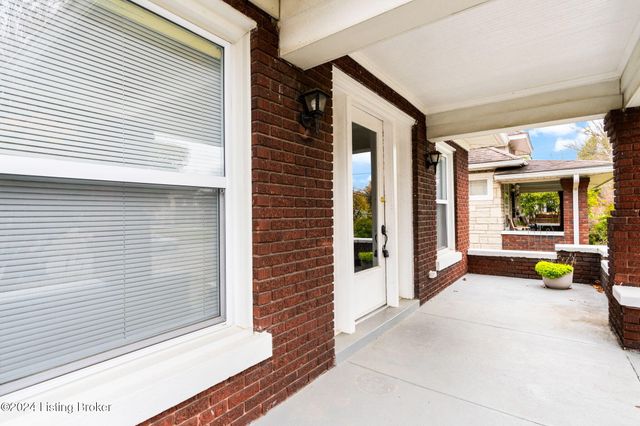 1309 Lydia St, Louisville, KY 40217