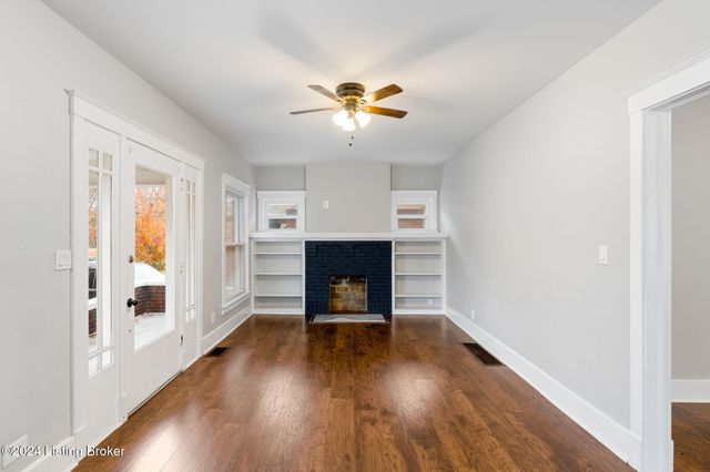 1309 Lydia St, Louisville, KY 40217
