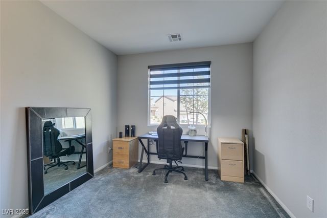 10439 Sadie Blake Avenue, Las Vegas, NV 89166