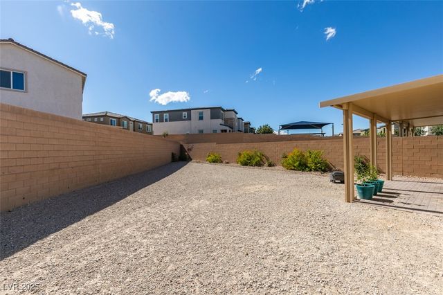 10439 Sadie Blake Avenue, Las Vegas, NV 89166