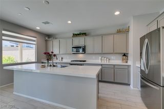 10439 Sadie Blake Avenue, Las Vegas, NV 89166