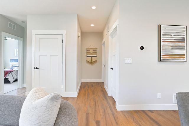 1668 Olde Brandy Lane, Davenport, IA 52807