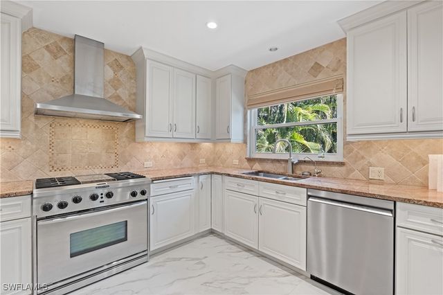 15839 Silverado CT, Fort Myers, FL 33908