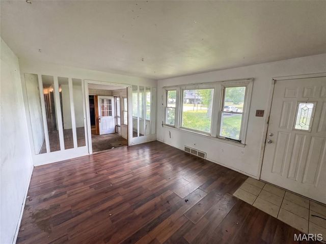 11424 Larimore Road, St Louis, MO 63138