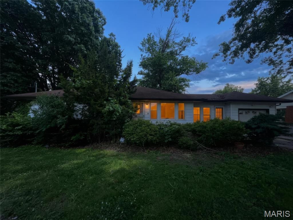 11424 Larimore Road, St Louis, MO 63138