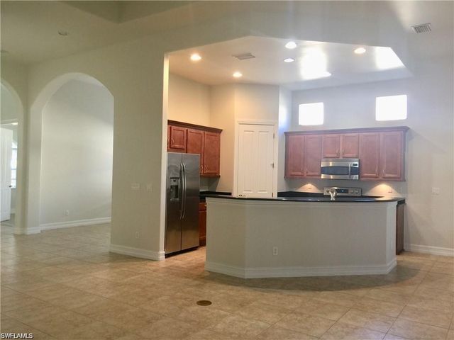 6473 Caldecott DR, Naples, FL 34113