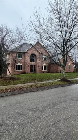 320 Steeplechase Dr, Cranberry Twp, PA 16066