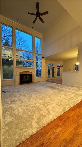 320 Steeplechase Dr, Cranberry Twp, PA 16066