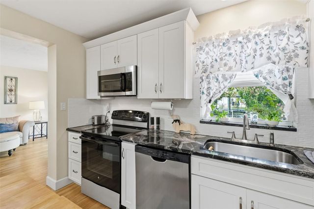 179 E CANAL DRIVE, Palm Harbor, FL 34684
