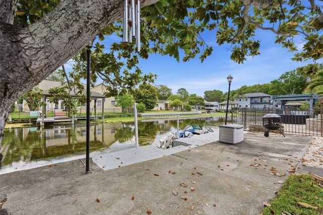 179 E CANAL DRIVE, Palm Harbor, FL 34684