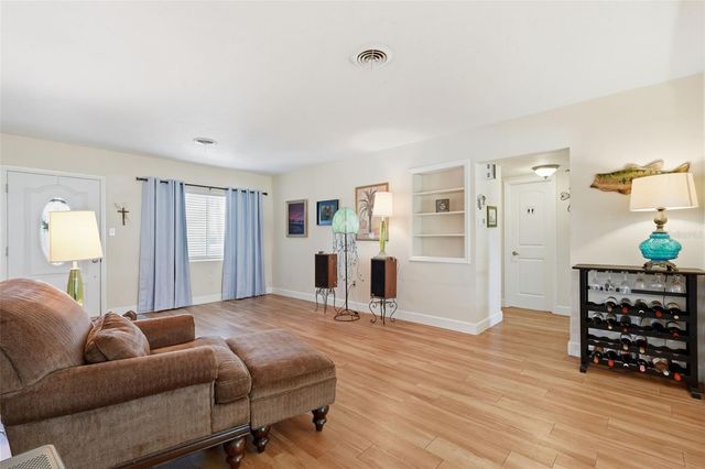 179 E CANAL DRIVE, Palm Harbor, FL 34684