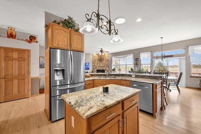 W125S8568 Country View COURT, Muskego, WI 53150