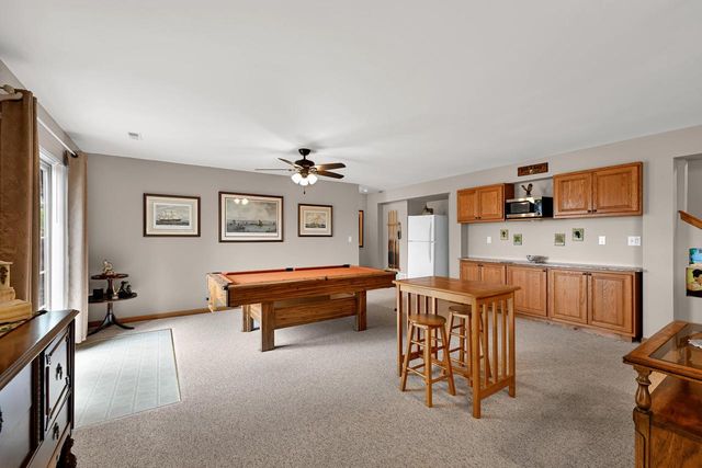 W125S8568 Country View COURT, Muskego, WI 53150