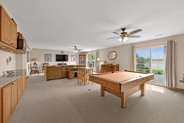 W125S8568 Country View COURT, Muskego, WI 53150