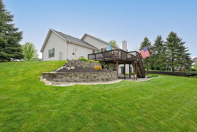 W125S8568 Country View COURT, Muskego, WI 53150