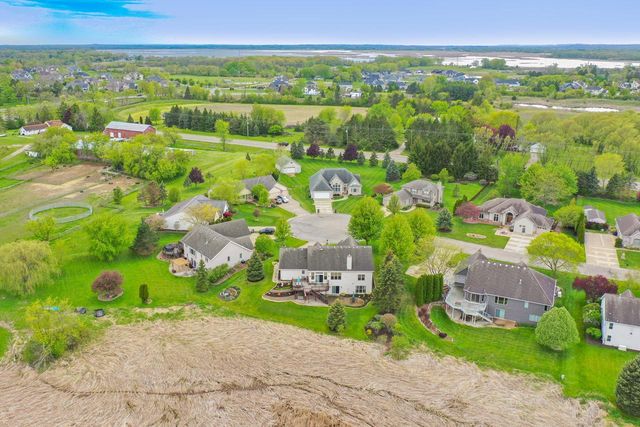 W125S8568 Country View COURT, Muskego, WI 53150