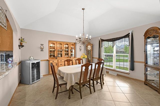 W125S8568 Country View COURT, Muskego, WI 53150
