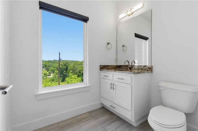 53 Chelmsworth Drive, Bella Vista, AR 72715