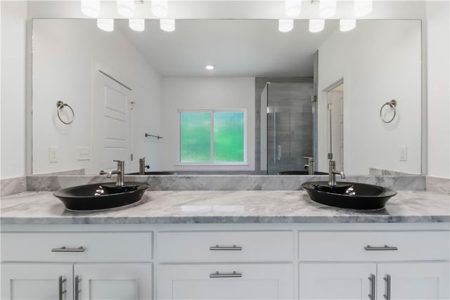 53 Chelmsworth Drive, Bella Vista, AR 72715