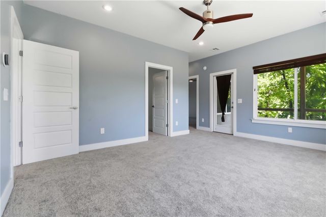 53 Chelmsworth Drive, Bella Vista, AR 72715