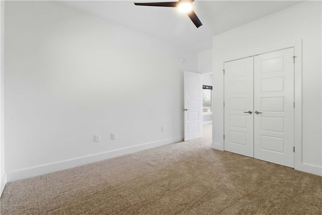 53 Chelmsworth Drive, Bella Vista, AR 72715